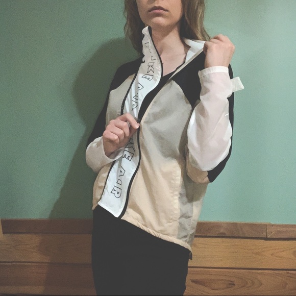 Nike air windbreaker - Picture 4 of 7